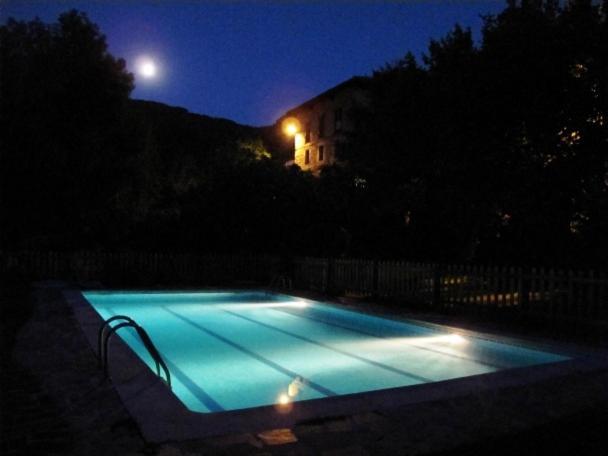 Albergue Turistico Valdebaro Camaleño Exteriör bild