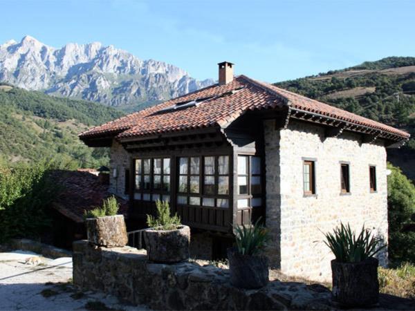 Albergue Turistico Valdebaro Camaleño Exteriör bild